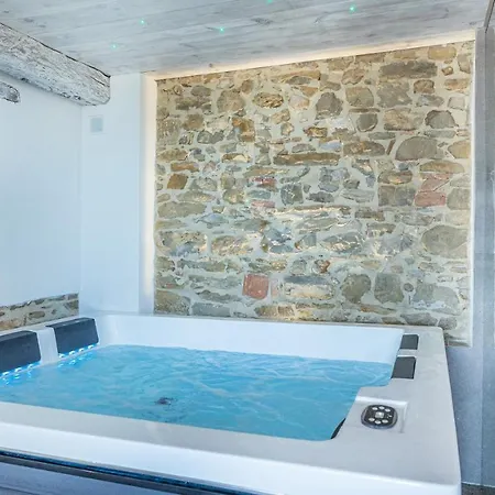 Casal Parro 6, Emma 빌라