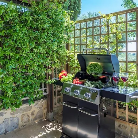 Casal Parro 6, Emma 페루자