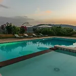 Vila Casal Parro 6, Emma