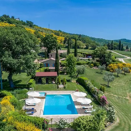 Casal Parro 6, Emma Villa