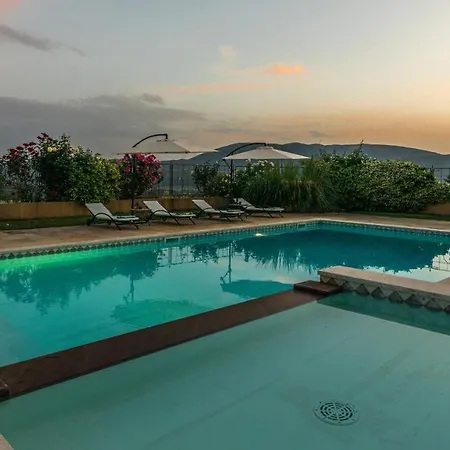 빌라 Casal Parro 6, Emma