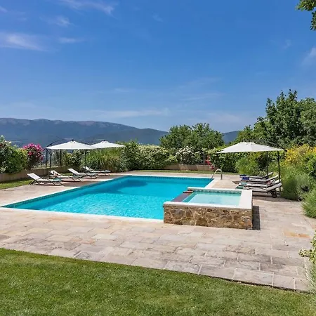 Casal Parro 6, Emma Villa Perugia