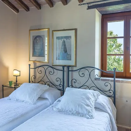 Casal Parro 6, Emma Villa Perugia