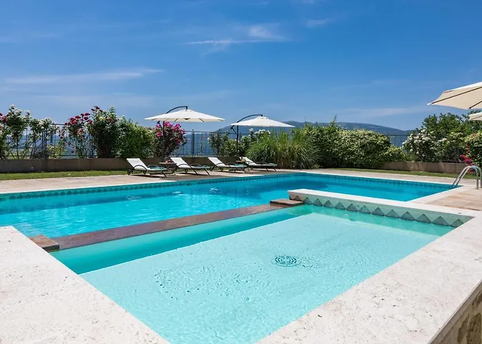 Villa Casal Parro 6, Emma