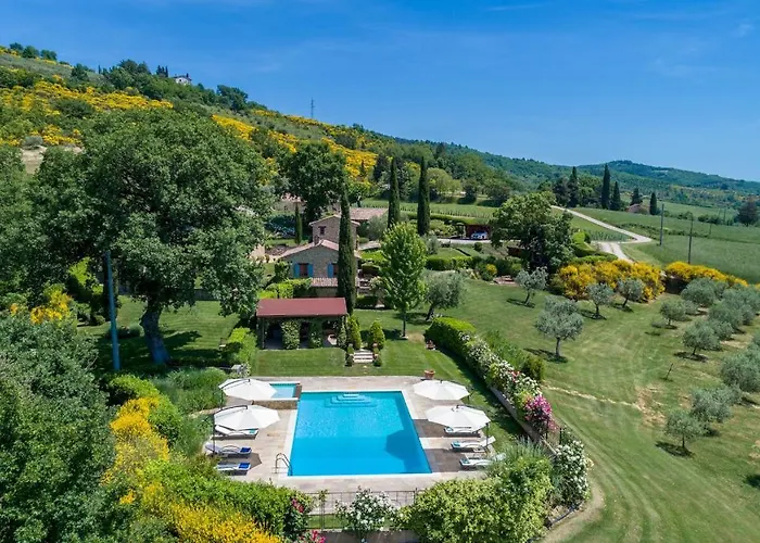 Casal Parro 6, Emma Villa