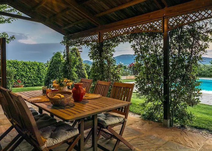 Villa Casal Parro 6, Emma