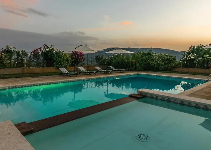 Villa Casal Parro 6, Emma