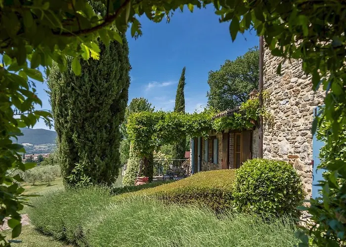 Casal Parro 6, Emma Villa *